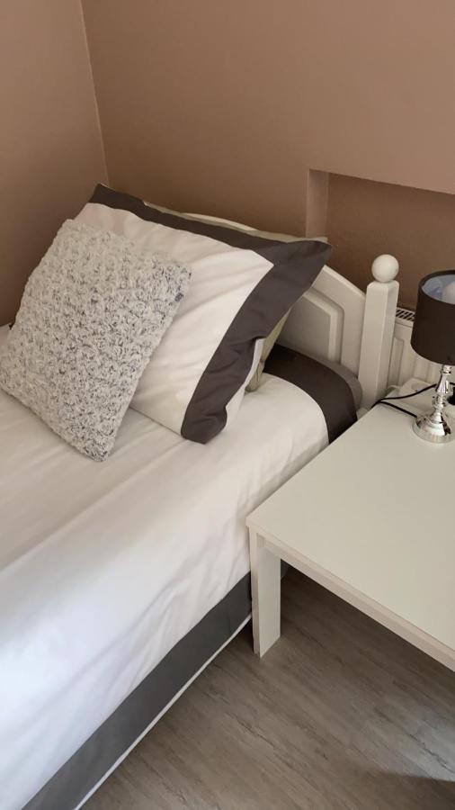 Willa Nad Sola Guest House Oświęcim Eksteriør bilde