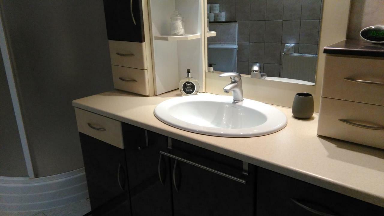 Willa Nad Sola Guest House Oświęcim Eksteriør bilde